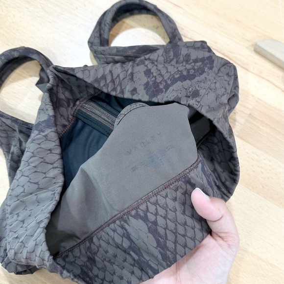 Varley | Fay Sports Bra In Burnt Snake Print size Small - Picture 5 of 6